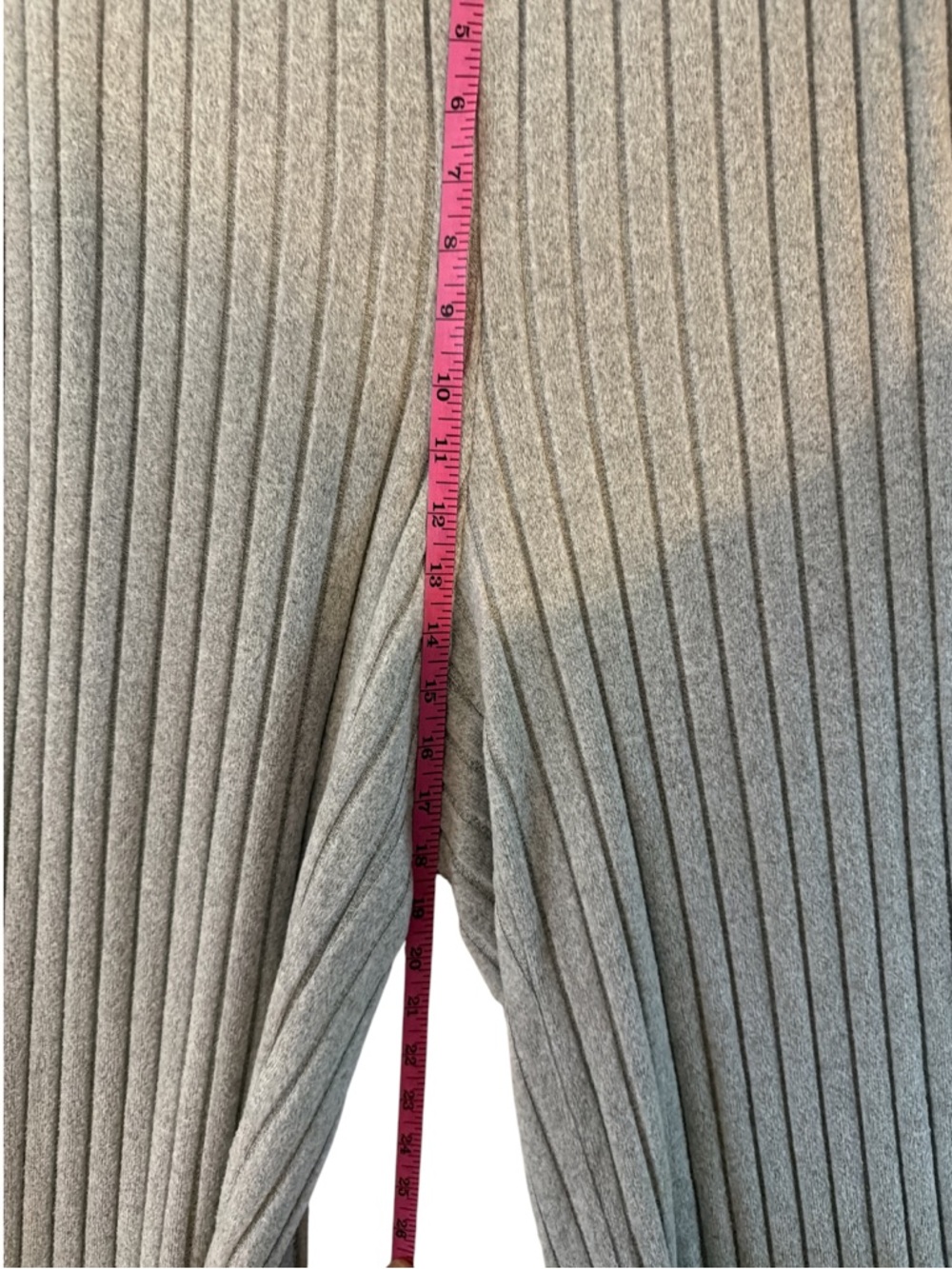 SHEIN Gray Ribbed Wide-Leg Pants & Button-Accent Knit Top Set Size 4XL = 2X/20 - Picture 10 of 13